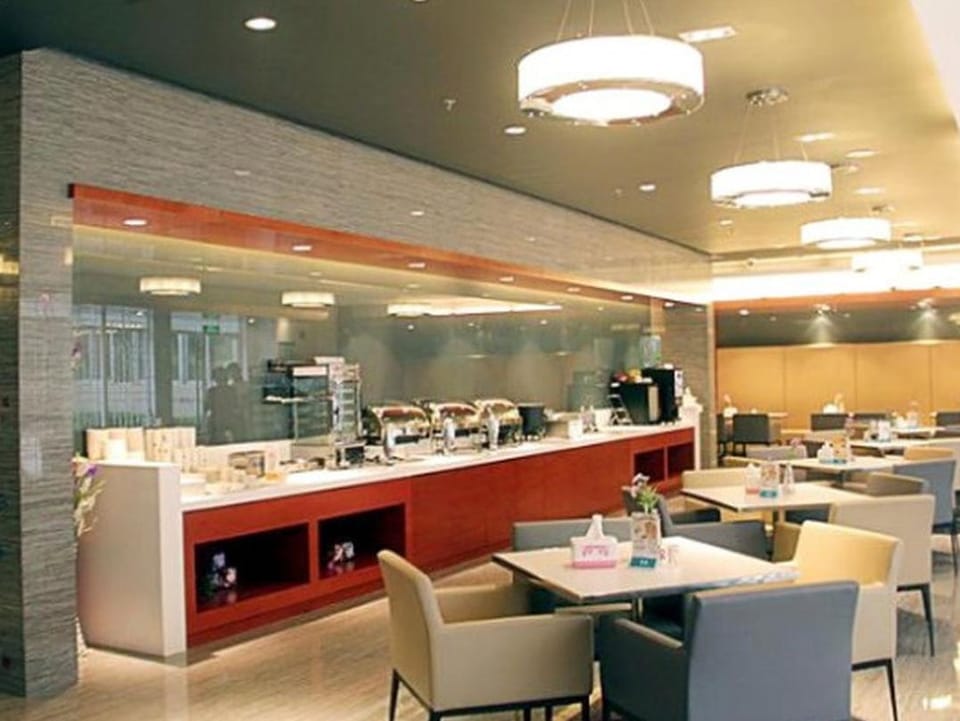 Jinjiang Inn Zhuhai Gongbei Port Hotel in Guangdong