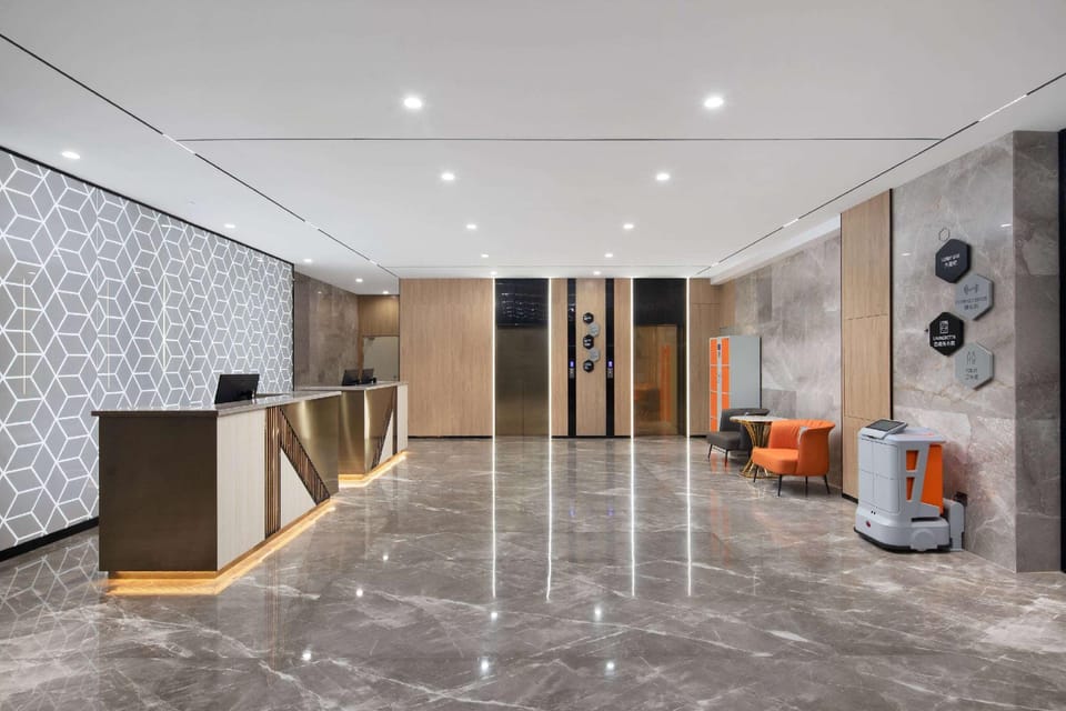 Microtel by Wyndham Kunming Guandu Hotel in China