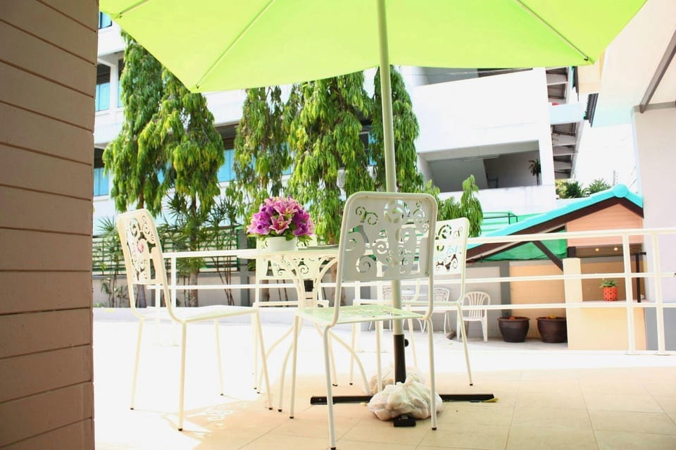 Santipran Place Apartment hotel in Laos