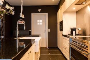 HUSWELL - Fabulous house for 8 people with sunny garden Hotel in Knokke-Heist