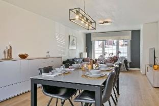 Summer-house with sunny garden nearby beach Hotel in Knokke-Heist