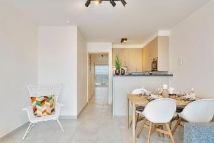 Cosy apartment with amazing beach view Hotel in Ostend