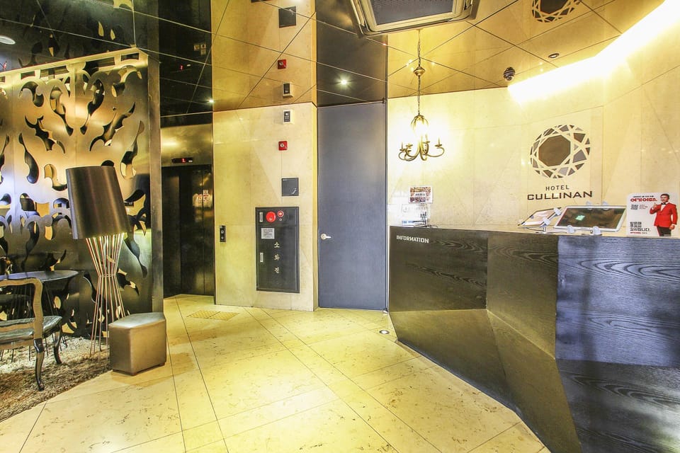 Jongno Cullinan Hotel Motel in Seoul