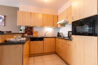 Cosy flat with lateral sea view Hotel in Middelkerke