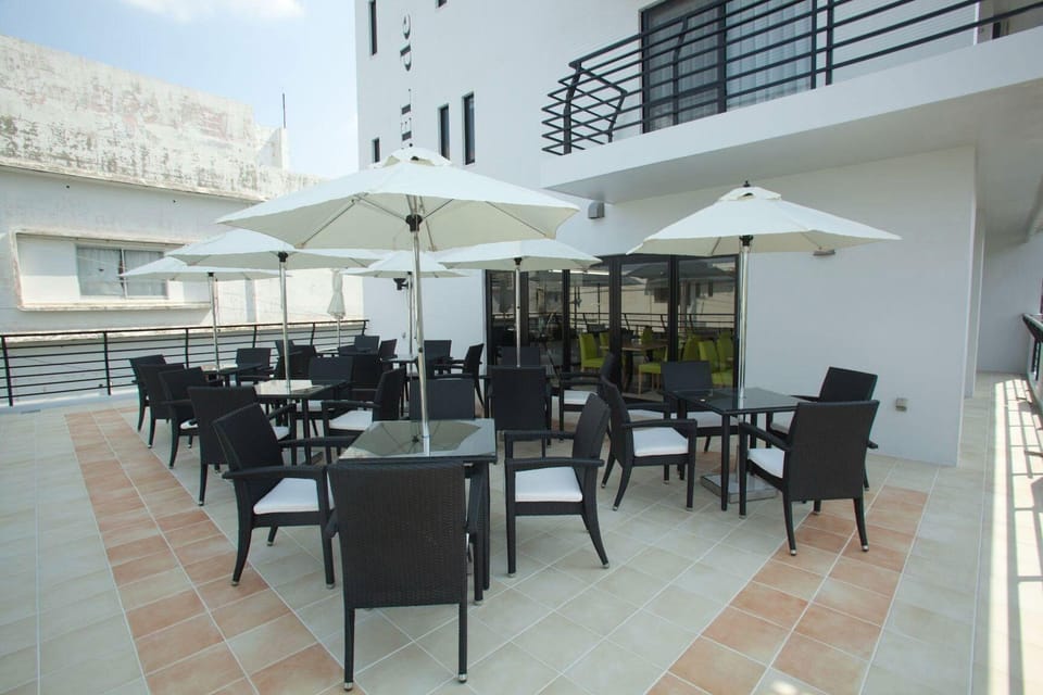 Hotel de L'Aqua Resort in Okinawa Prefecture