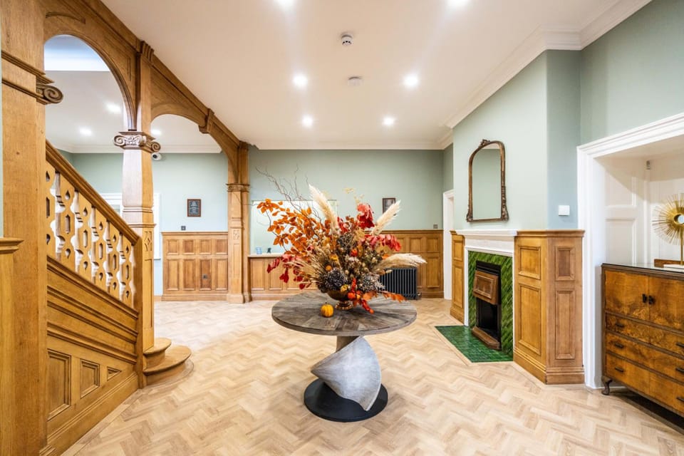 Old Abbey House Hotel in South Oxfordshire District