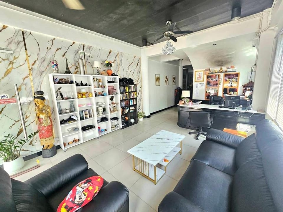 Sukcheewa Residence Phuket Hotel in Patong