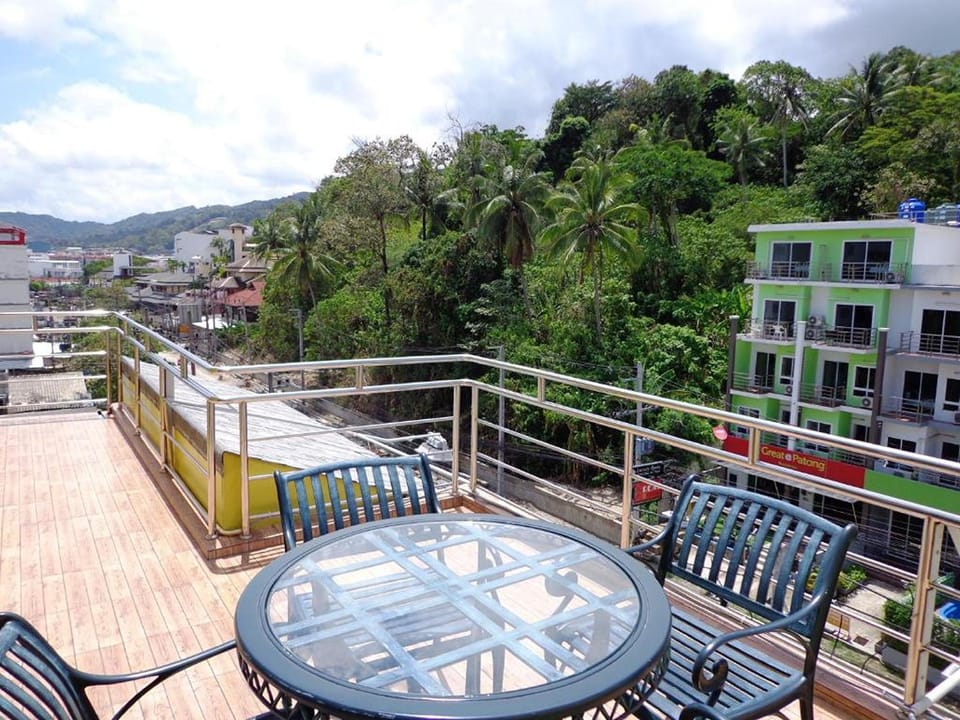 Sukcheewa Residence Phuket Hotel in Patong