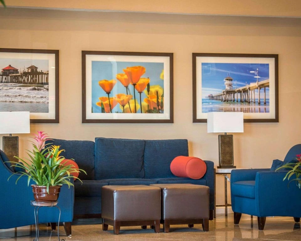 Comfort Inn & Suites Huntington Beach Hotel in Westminster