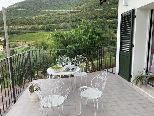 Villa Marta bed and breakfast Hotel in Province of Brescia