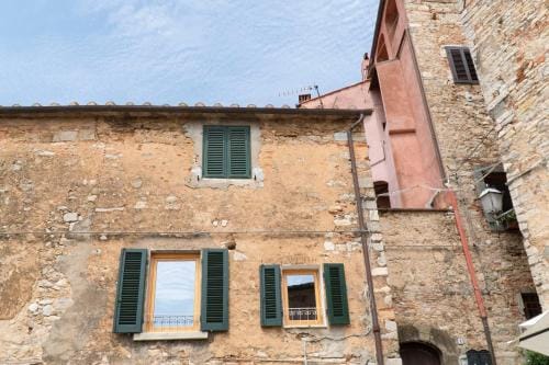 Losanna Suites Hotel in Campiglia Marittima