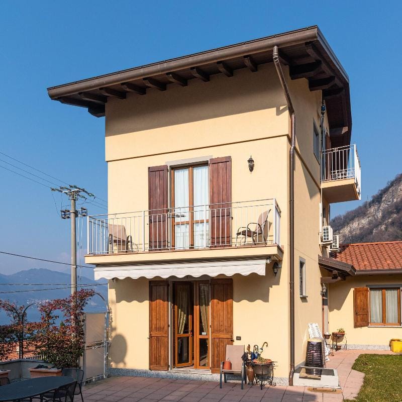 B&B Casa Della Musica Lake View Hotel in Mandello del Lario