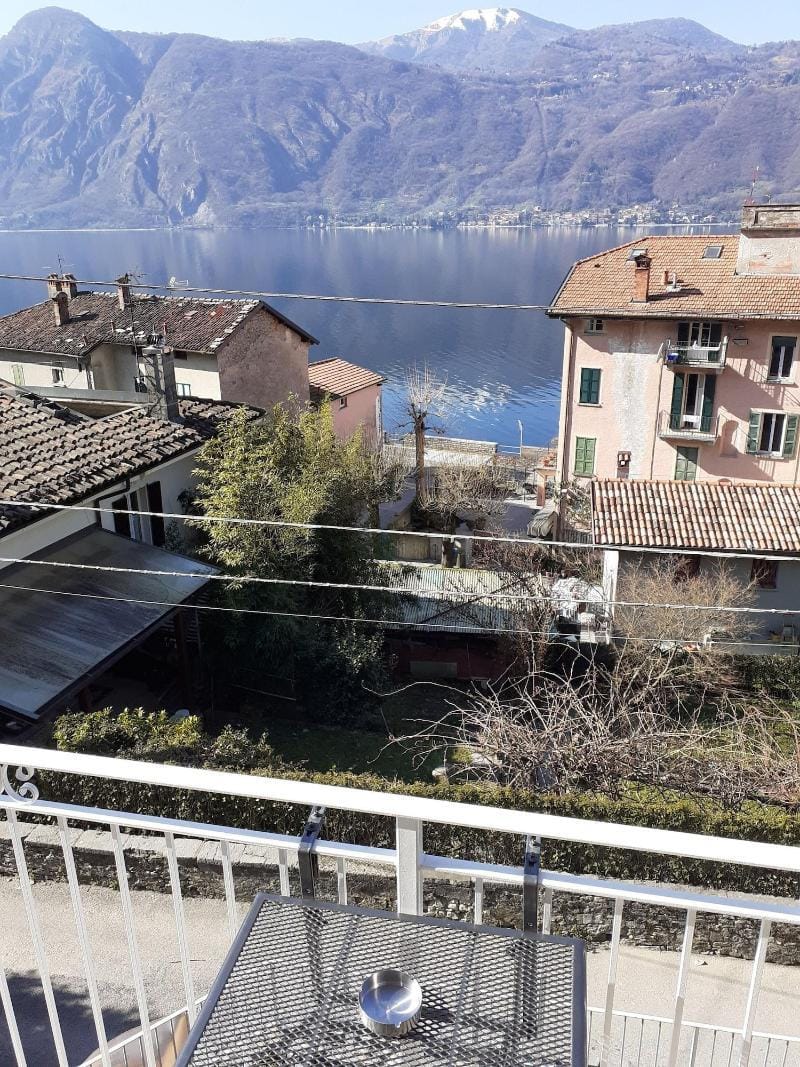 B&B Casa Della Musica Lake View Hotel in Mandello del Lario