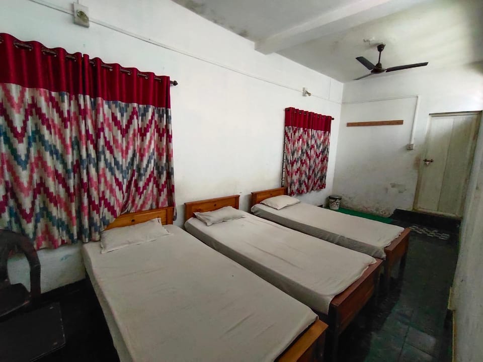 Layali Ooty Transit Lodging Hostel in Kerala