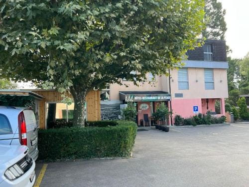 Hotel de la Plage a Gland Hotel in Canton of Vaud
