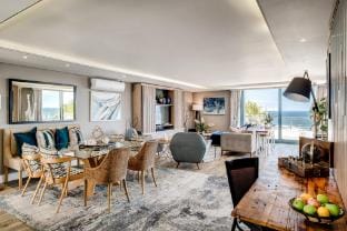 Stylish   Secure Camps Bay Holiday Apartment  9 Nautica Hotel in Camps Bay