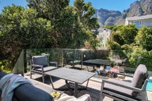Spacious Holiday Villa w Private Pool   Garden  Serein Hotel in Camps Bay