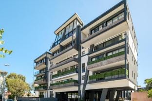Cape Town Penthouse w Lovely Views  Quendon Penthouse Hotel in Sea Point