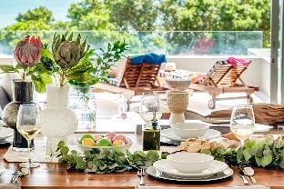Modern Seaside Apartment w  Incredible Views  Lillamton Hotel in Camps Bay