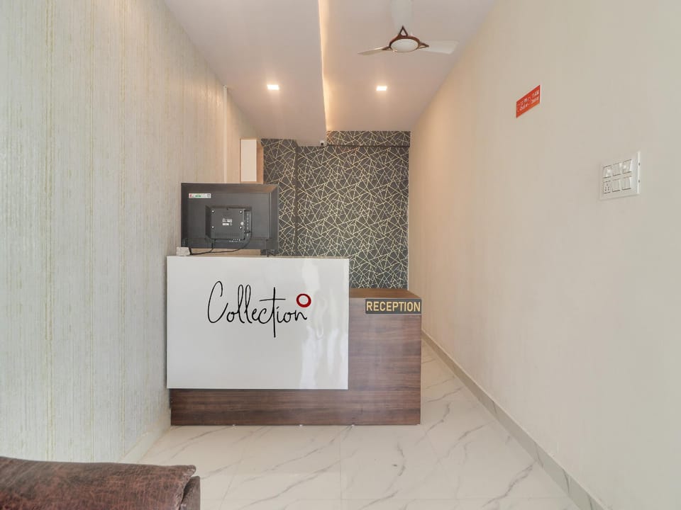 Collection O RB GRAND @ KOMPALLY Hotel in Secunderabad
