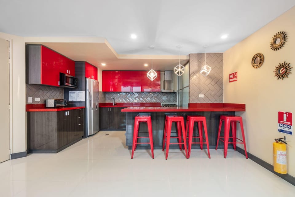 Apartamentos Poblado Alejandría by HOUSY HOST Hotel in Medellin