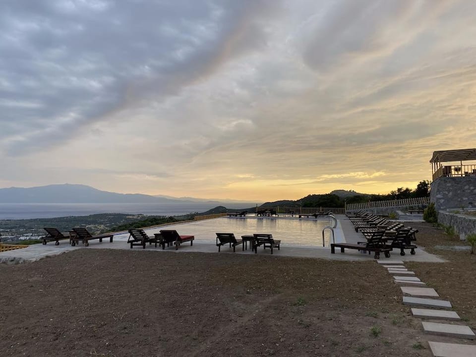 Assos Karadut Taş Otel Hotel in Decentralized Administration of the Aegean