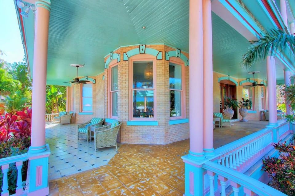 Southernmost House - Adult Exclusive Hotel in Key West