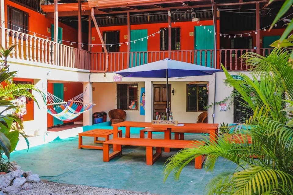 Blue Iguana Hotel in Samara