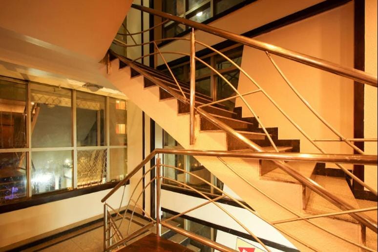 Hotel Sandalwood Inn - Rooms and Spa Hotel in Bengaluru