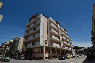 Lola Piccolo Hotel Hotel in Marina di Grosseto