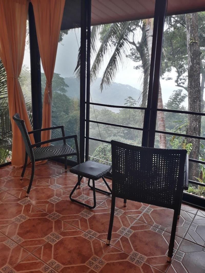 Mango Moon Villa Hotel in Quepos
