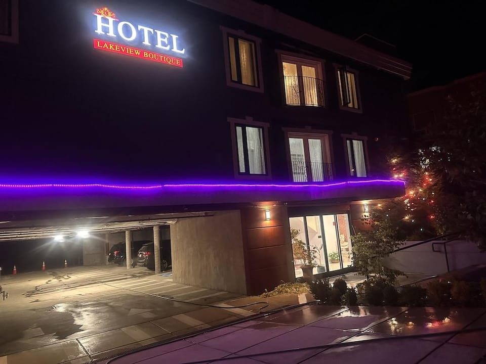 Lakeview Hotel Hotel in Kirkland