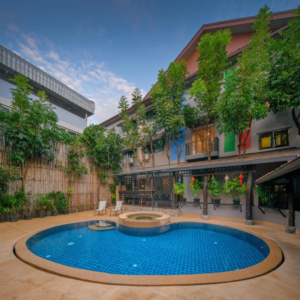 Swimming pool