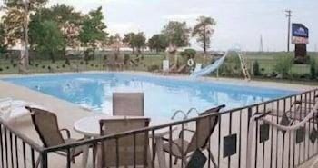 Milan Garden Inn Hotel in New York