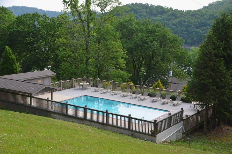 The Retreat at Center Hill Lake Hotel in Center Hill Lake