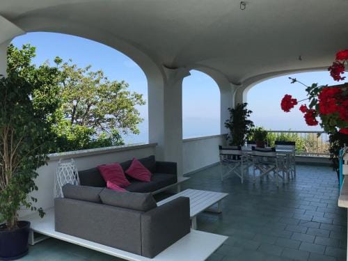 Sorrento Garden Hotel in Priora