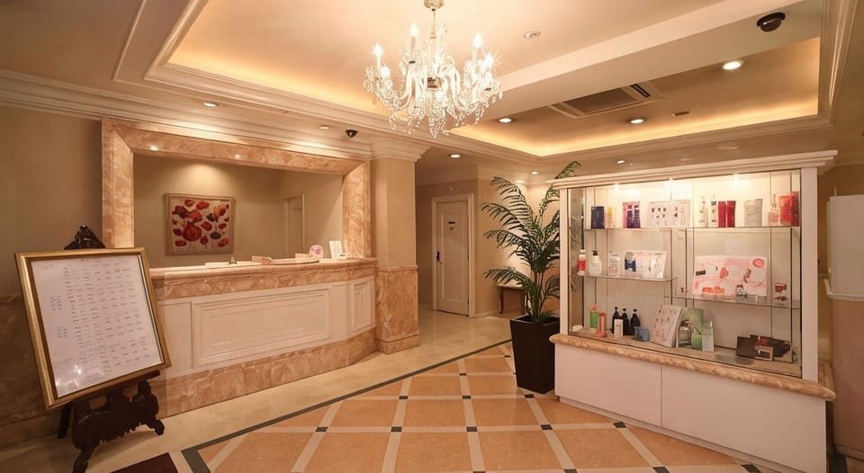 Hotel Fine Biwako - Free Parking Love hotel in Shiga, Japan