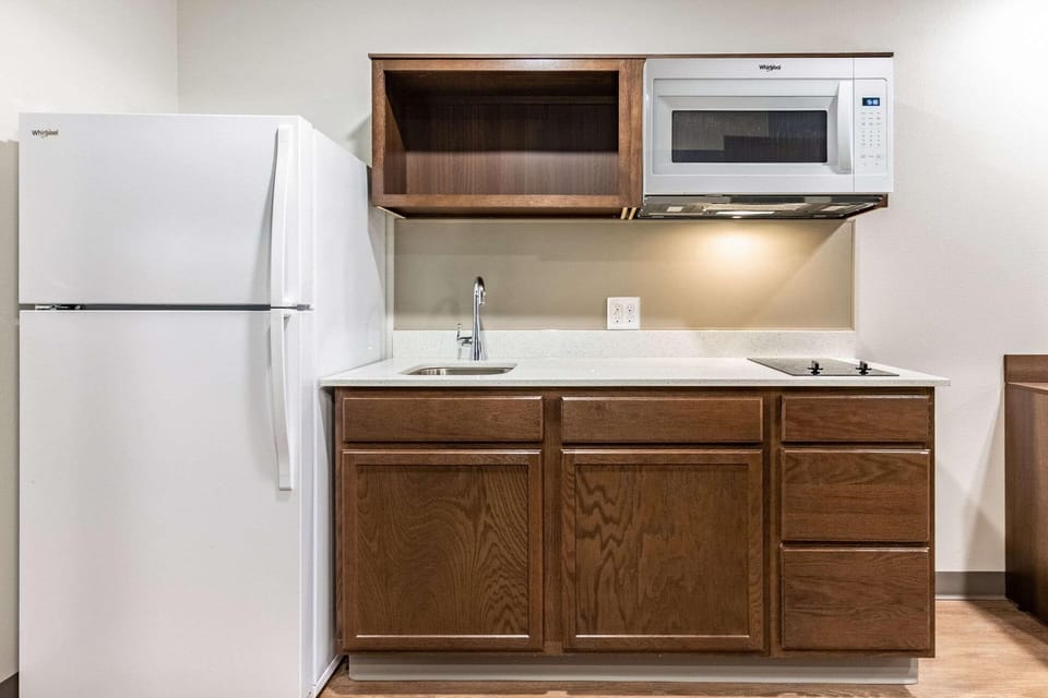 WoodSpring Suites Indianapolis Airport South Hotel in Indianapolis