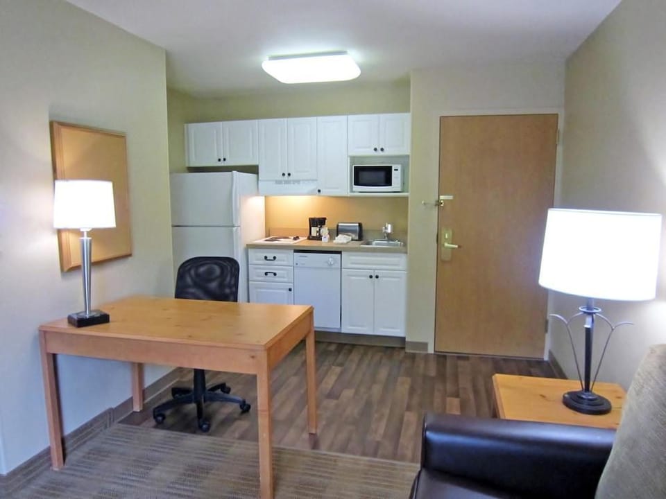 Extended Stay America Suites - Washington, DC - Fairfax Hotel in Chantilly
