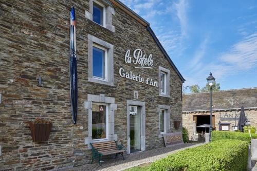 Hillview Hotel Grandvoir Hotel in Wallonia, Belgium