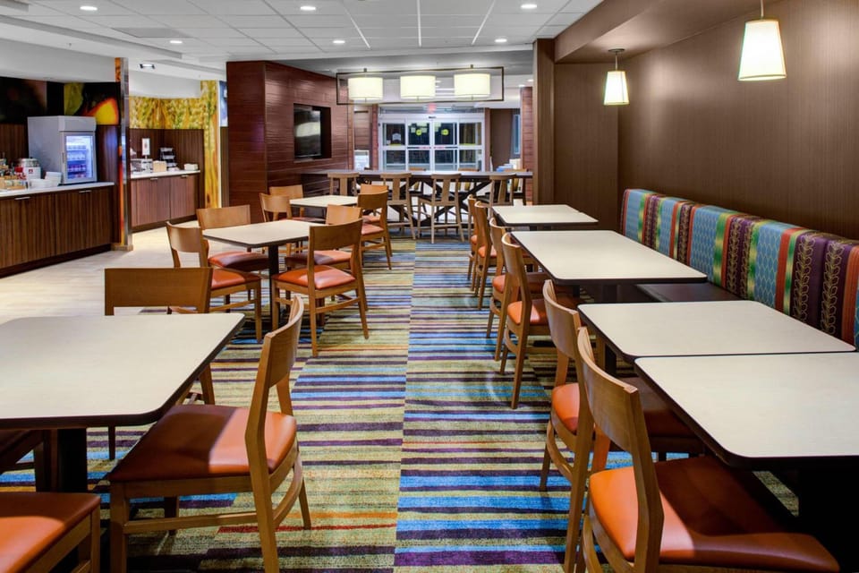 Fairfield Inn & Suites Hollister Hotel in Hollister