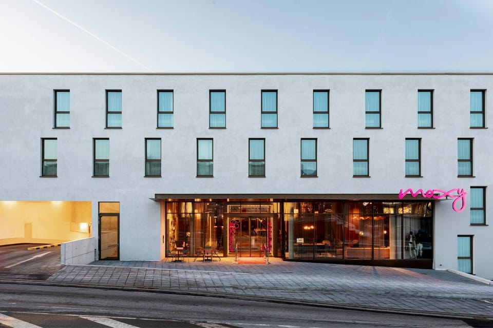 Moxy Outletcity Metzingen Hotel in Metzingen