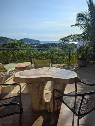 Casa Arcoiris Zihuatanejo B&B Hotel in Zihuatanejo