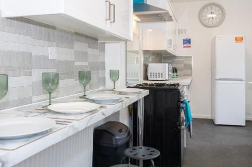 M6 Guest House Hotel in Salford