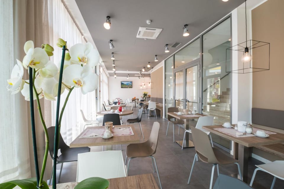 Albergo Garni Francesco Hotel in Nago–Torbole