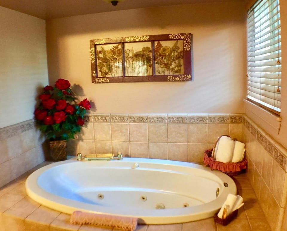 Giant Oaks Lodge Lodge in Running Springs