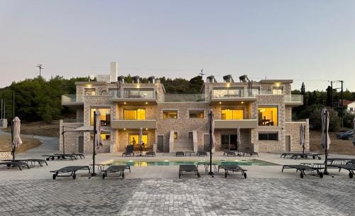 Topos luxury stay Heraion Hotel in Euboea