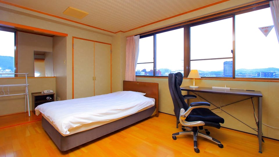Apartment Hotel Sunshine Hotel in Japan