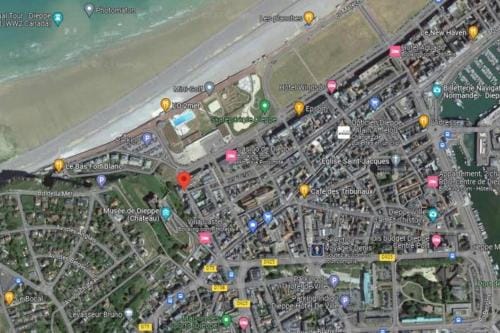 La Cabine menage et linge inclus Hotel in Dieppe