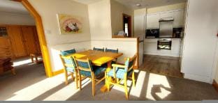 Loch Rannoch Highland Club, Lochside Lodge 02 Hotel in Scotland